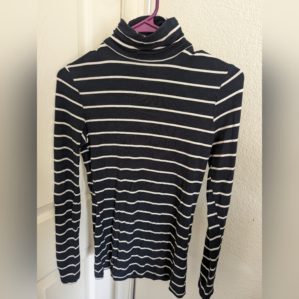 Gru roughed mock neck turtle neck